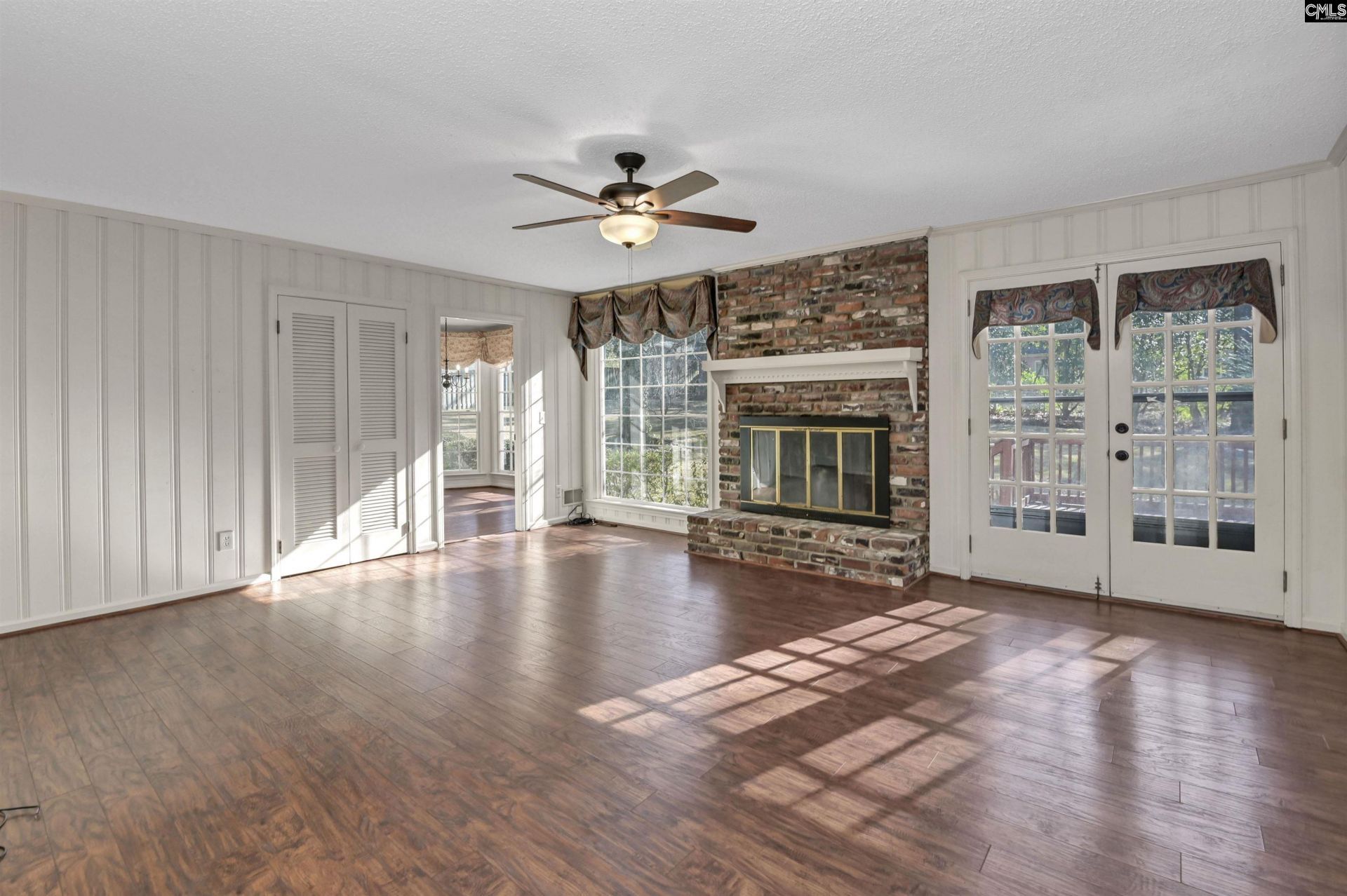 73 Olde Springs Road Photo 13