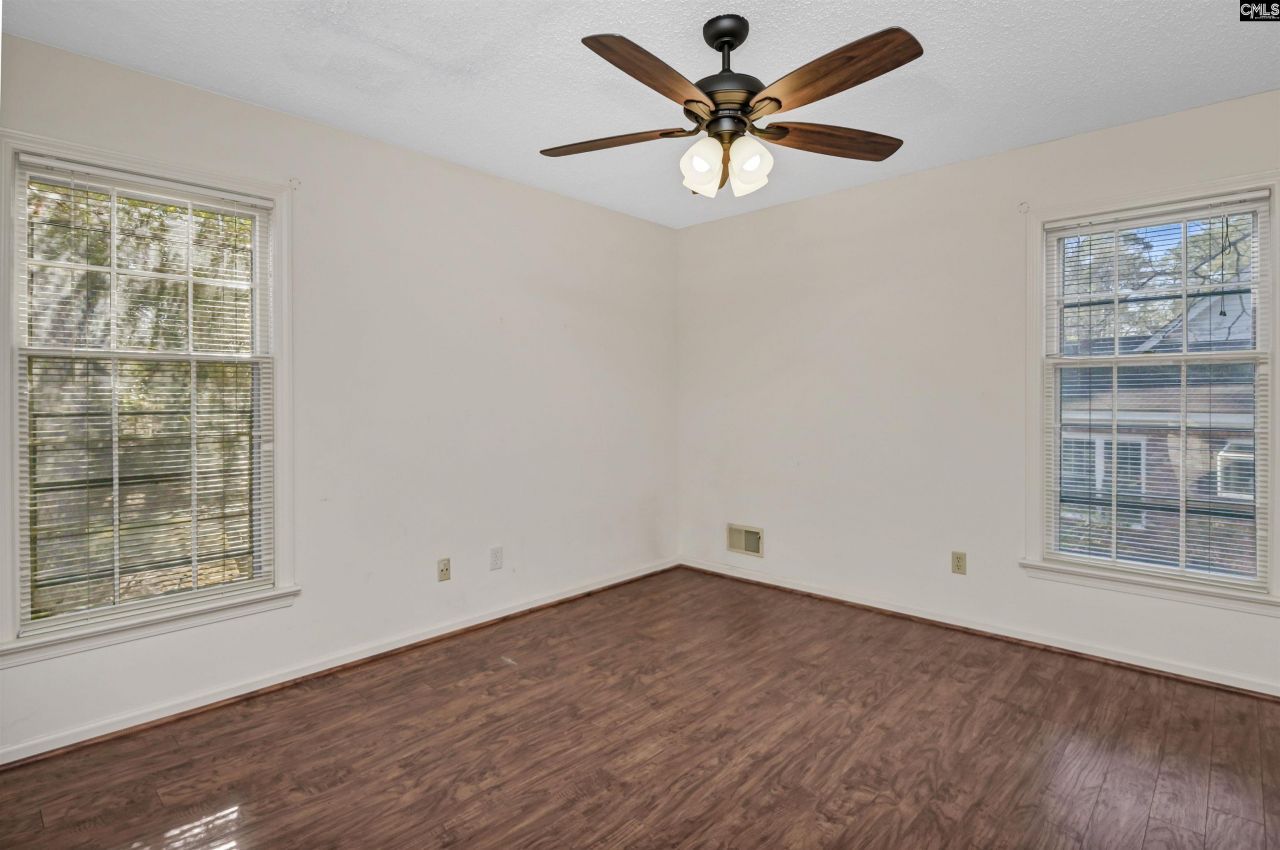 73 Olde Springs Road Photo 22