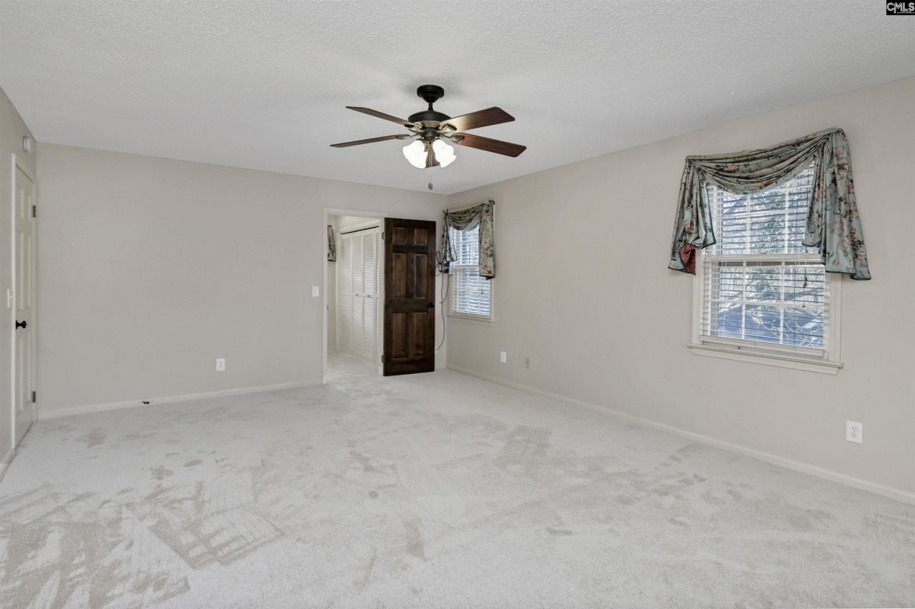 73 Olde Springs Road Photo 27