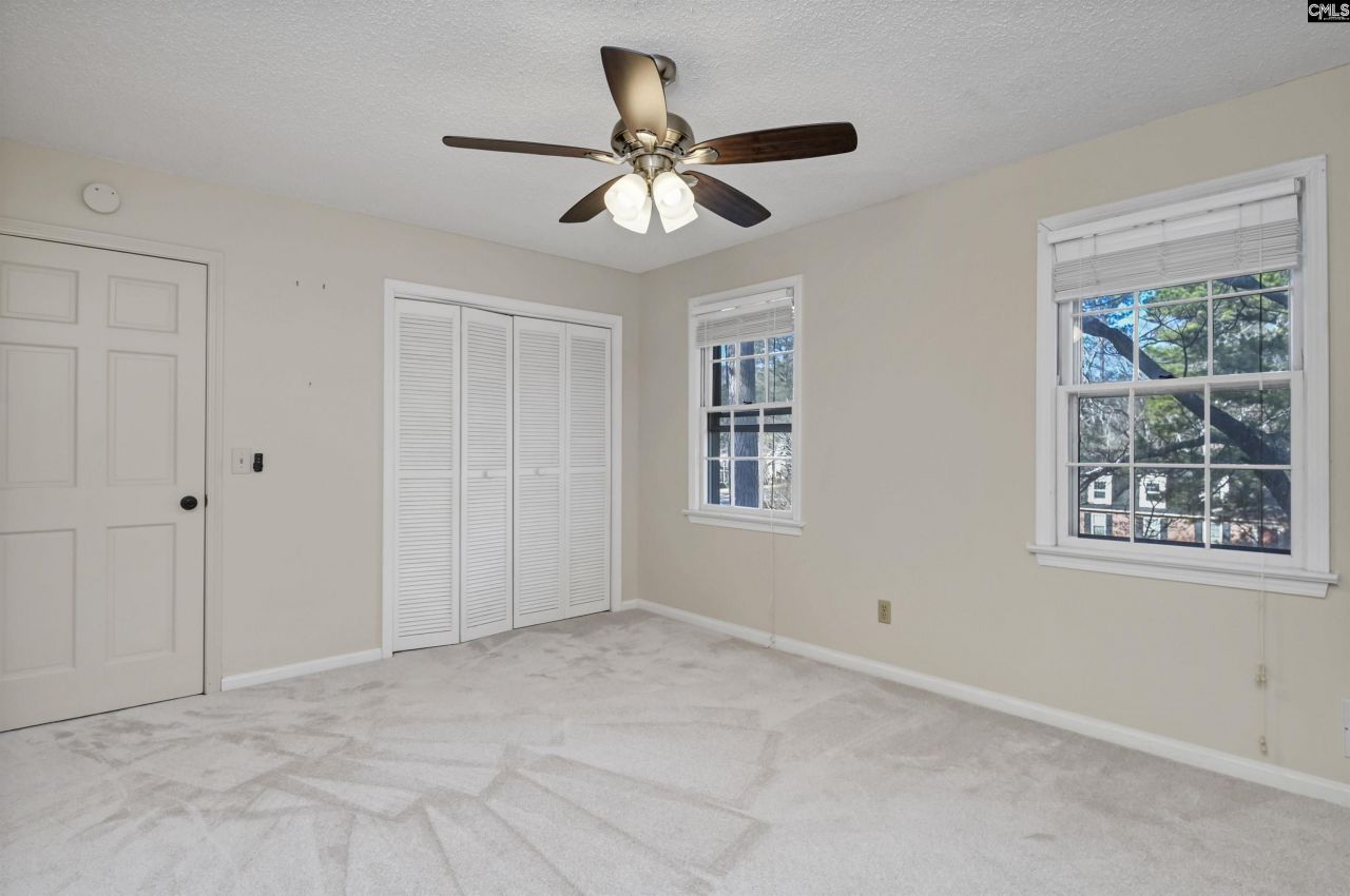 73 Olde Springs Road Photo 33