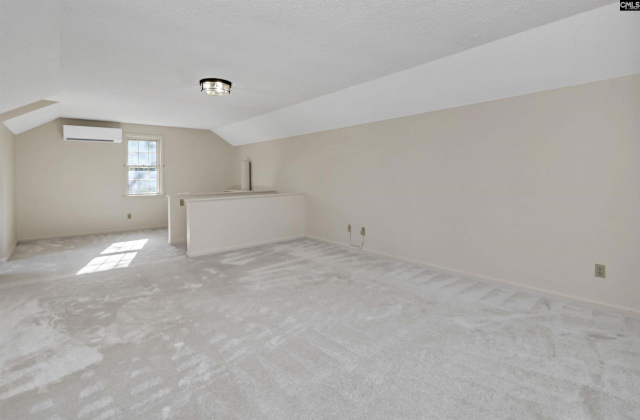 73 Olde Springs Road Photo 37