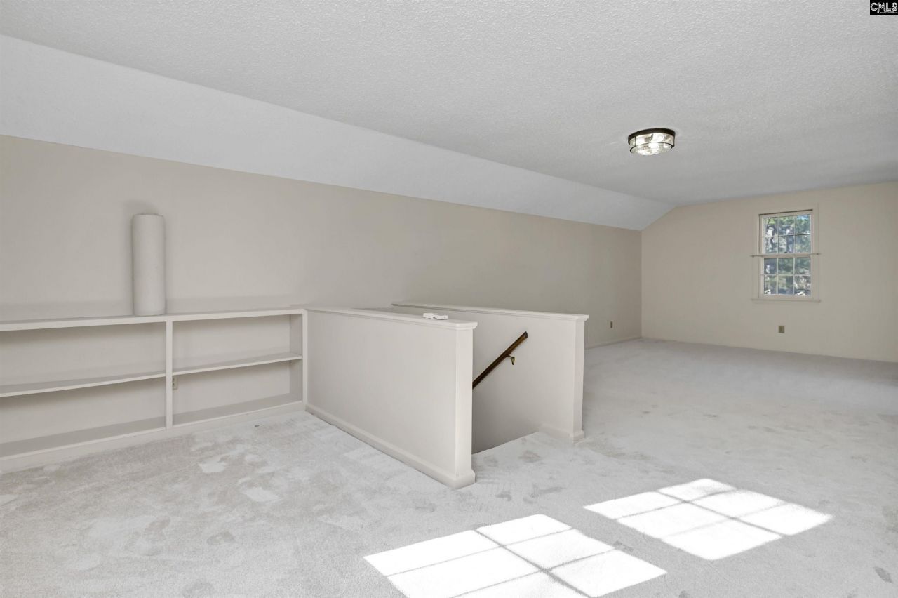 73 Olde Springs Road Photo 38