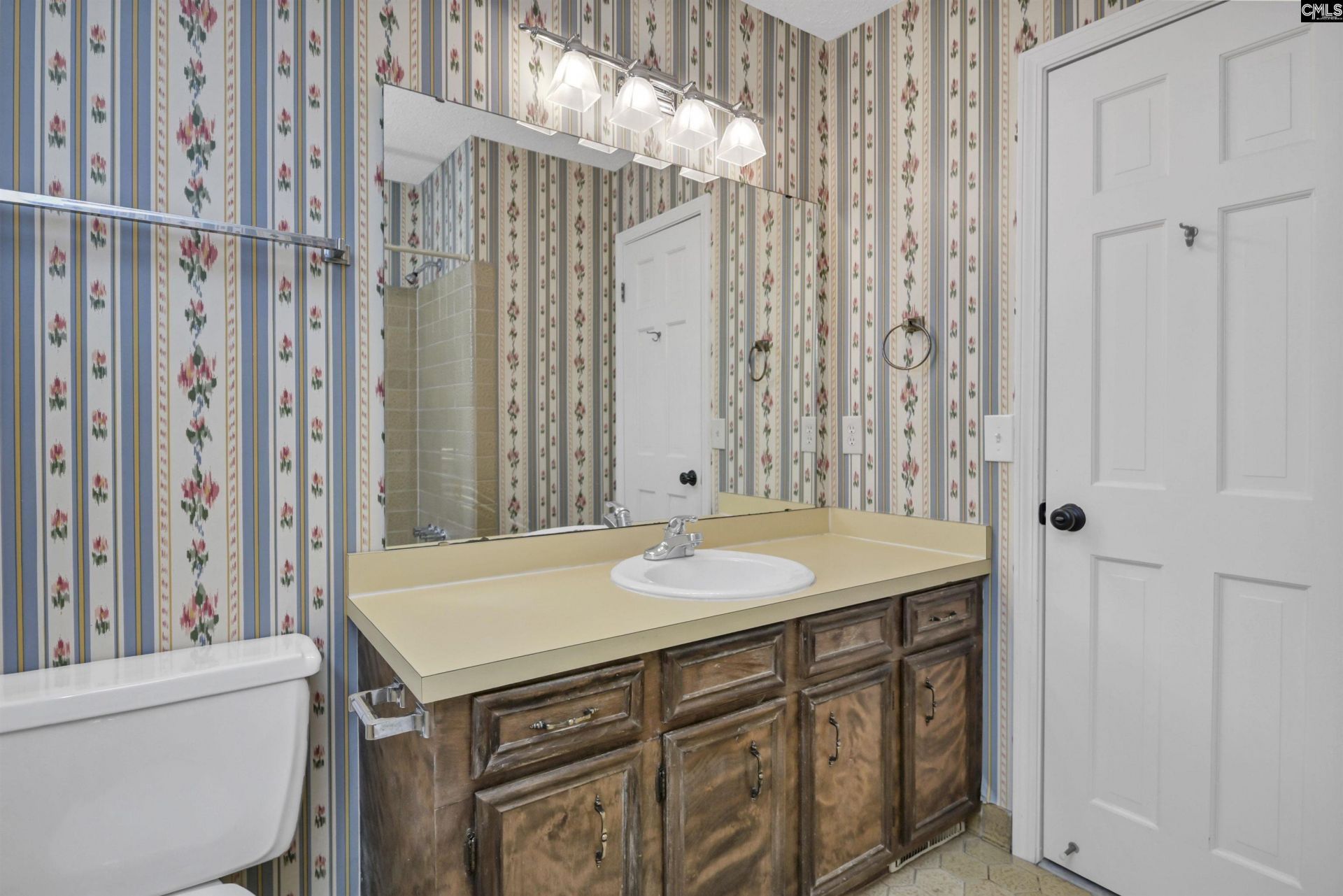 73 Olde Springs Road Photo 38