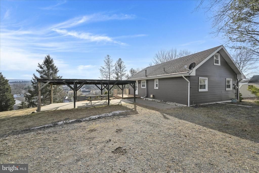 1881 Running Deer Drive, Auburn, PA 17922 Main Photo