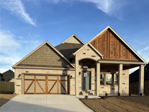 1100 Flat Rock Street , Bentonville, AR 72713