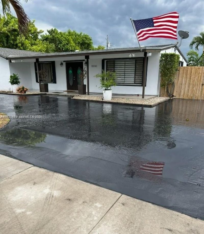10030 SW 51st Ter, Miami, FL 33165 Main Photo