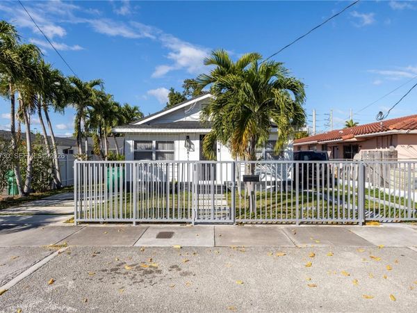 2811 SW 17th St, Miami, FL 33145