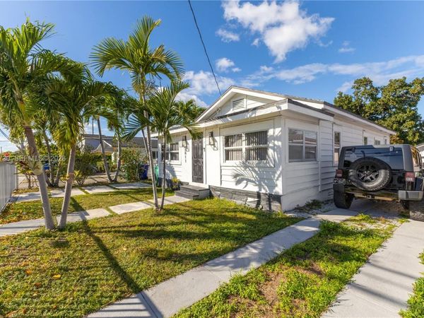 2811 SW 17th St, Miami, FL 33145