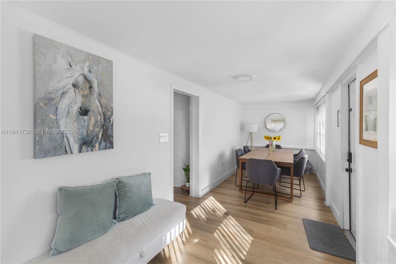 2811 SW 17th St, Miami, FL 33145 Photo