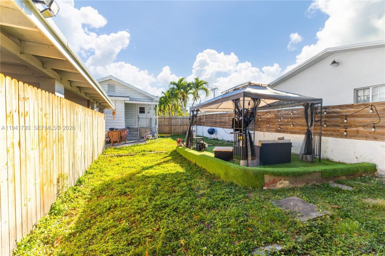 2811 SW 17th St, Miami, FL 33145 Photo