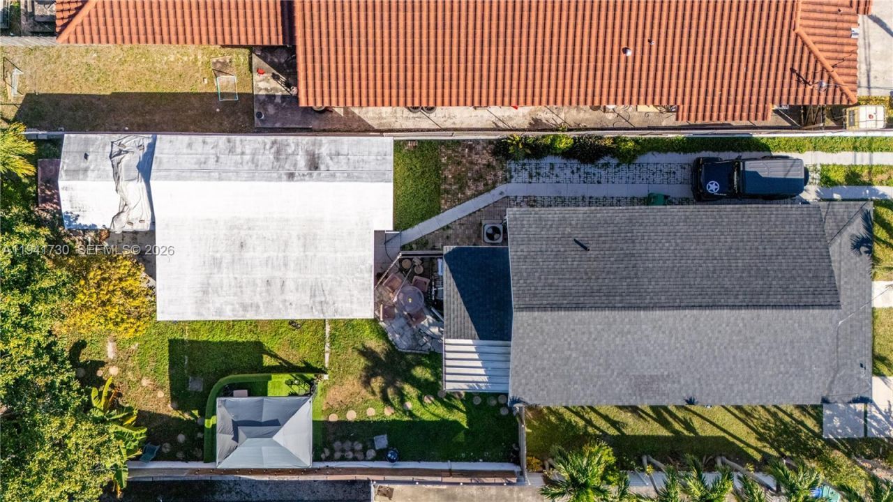 2811 SW 17th St, Miami, FL 33145 Photo