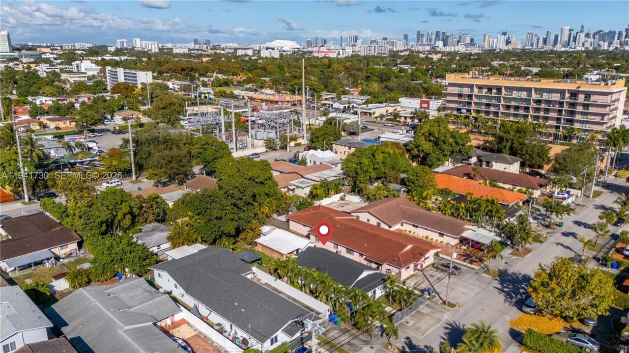 2811 SW 17th St, Miami, FL 33145 Photo