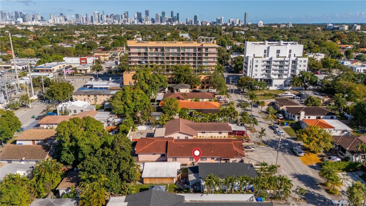 2811 SW 17th St, Miami, FL 33145 Photo