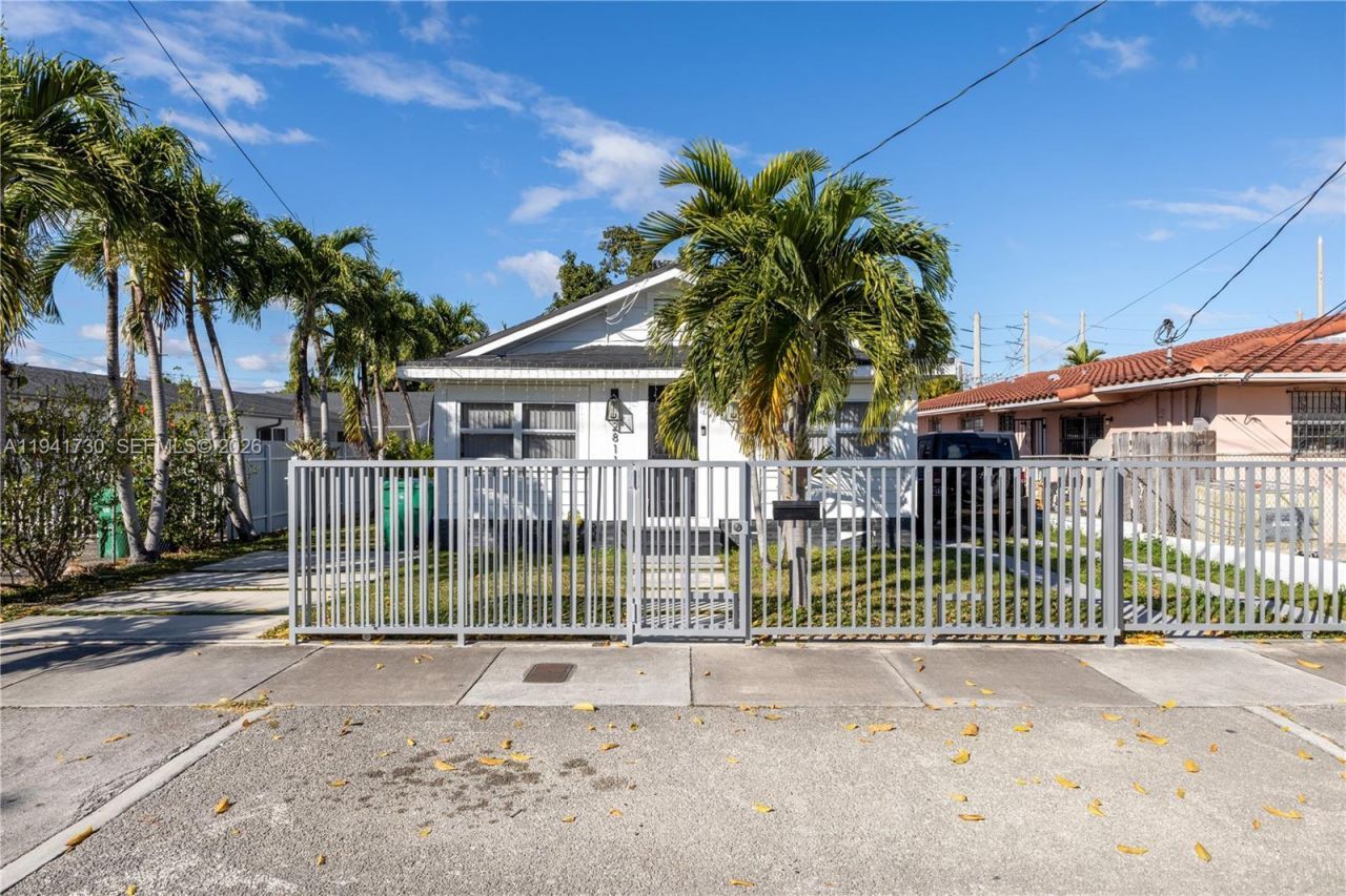 2811 SW 17th St, Miami, FL 33145 Photo