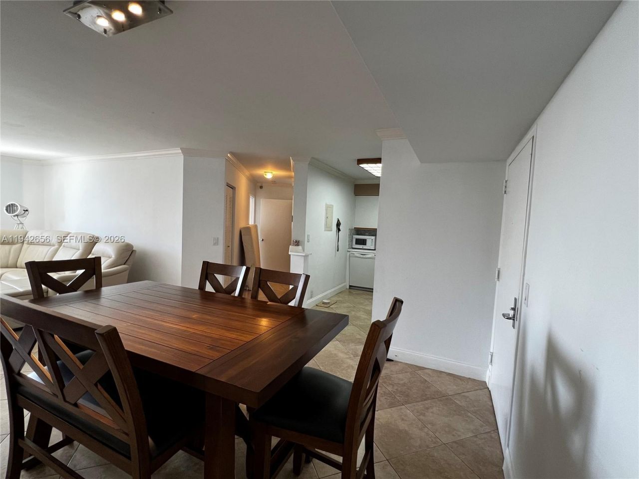 3400 NE 192nd St , Unit 2102, Aventura, FL 33180 Photo