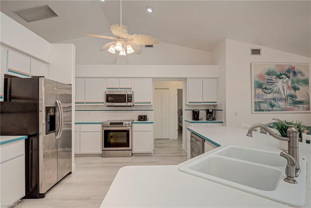 12196 Matlacha Blvd, Matlacha Isles, FL 33991 Photo