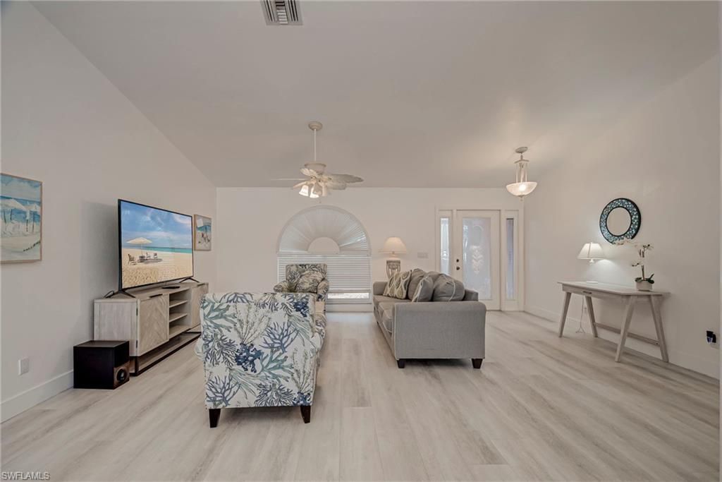 12196 Matlacha Blvd, Matlacha Isles, FL 33991 Photo