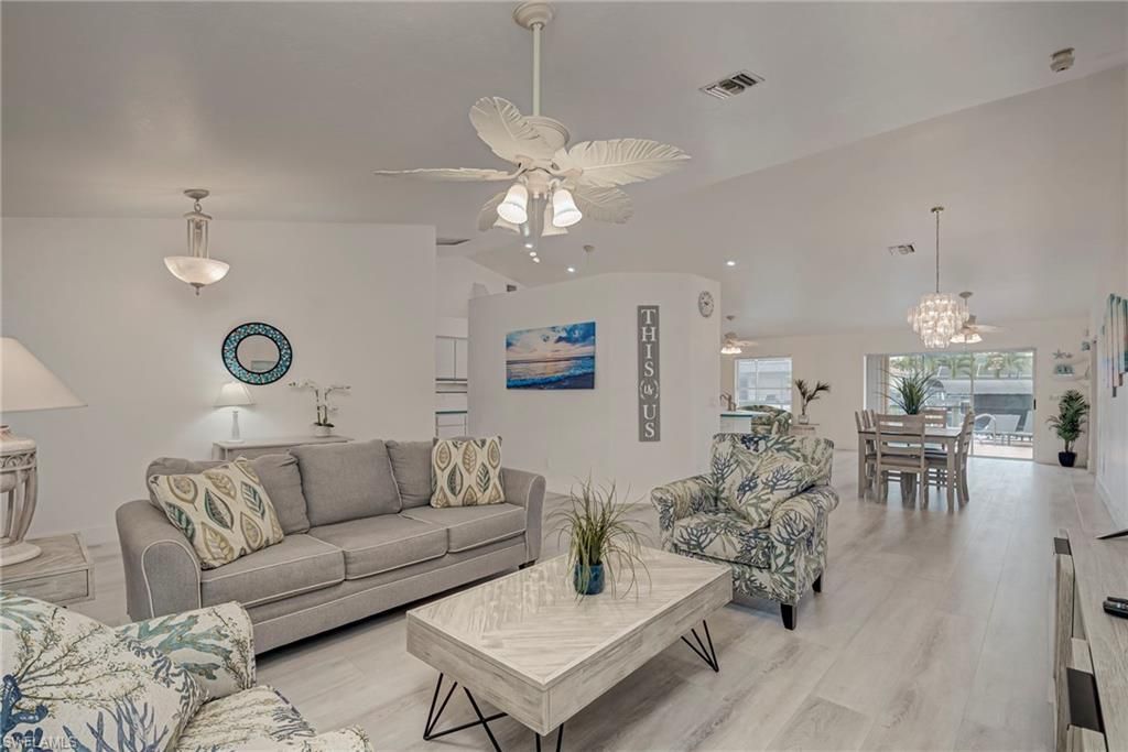 12196 Matlacha Blvd, Matlacha Isles, FL 33991 Photo