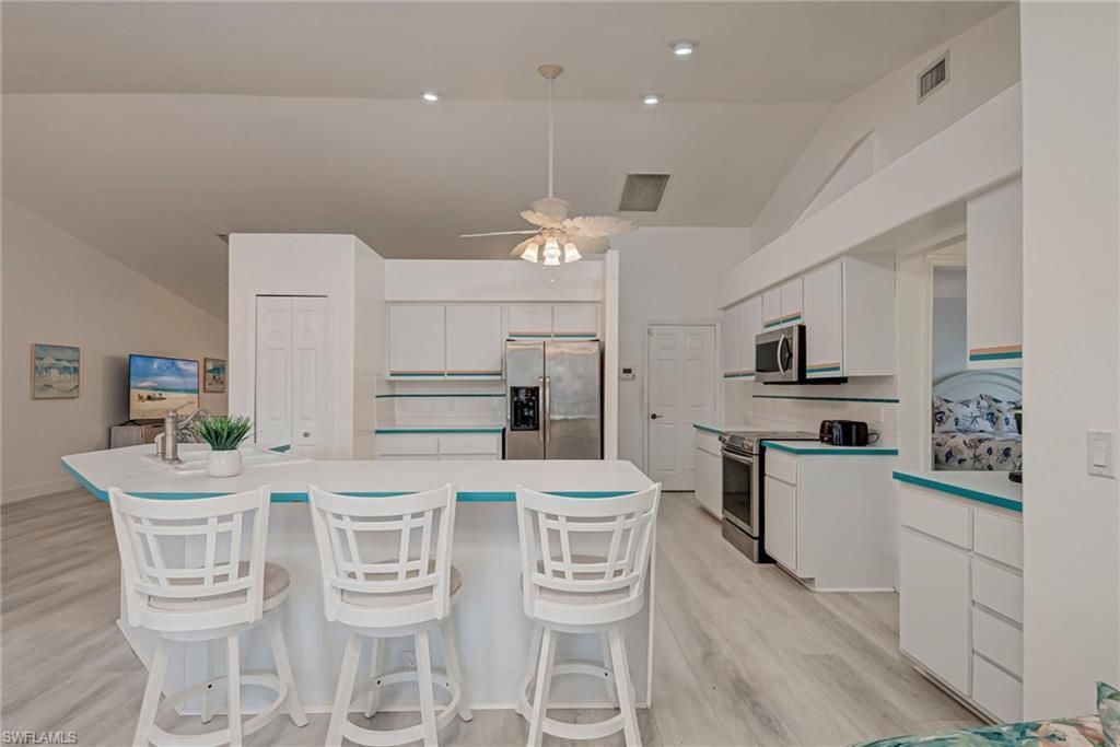 12196 Matlacha Blvd, Matlacha Isles, FL 33991 Photo