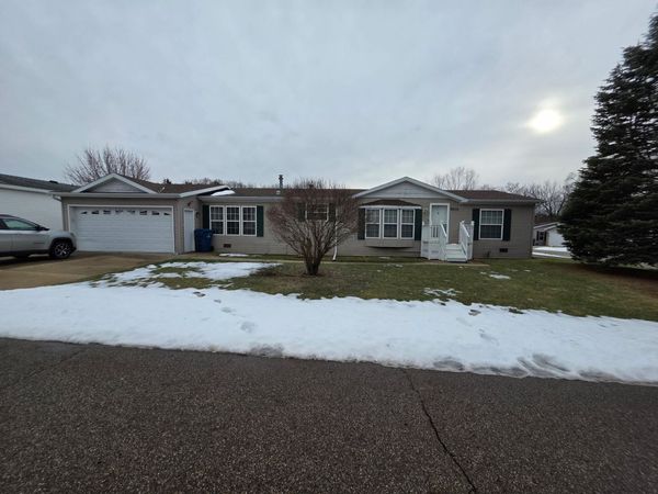 8959 Meadowview Drive, Kalamazoo, MI 49009