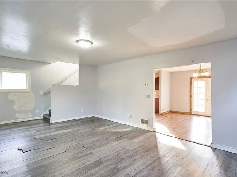 970 Hunt Street, Akron, OH 44306 Photo 9