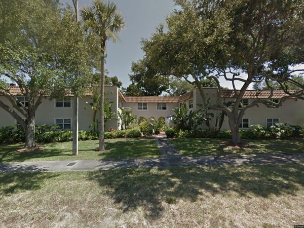715 20th Street, Unit 104, Vero Beach, FL 32960