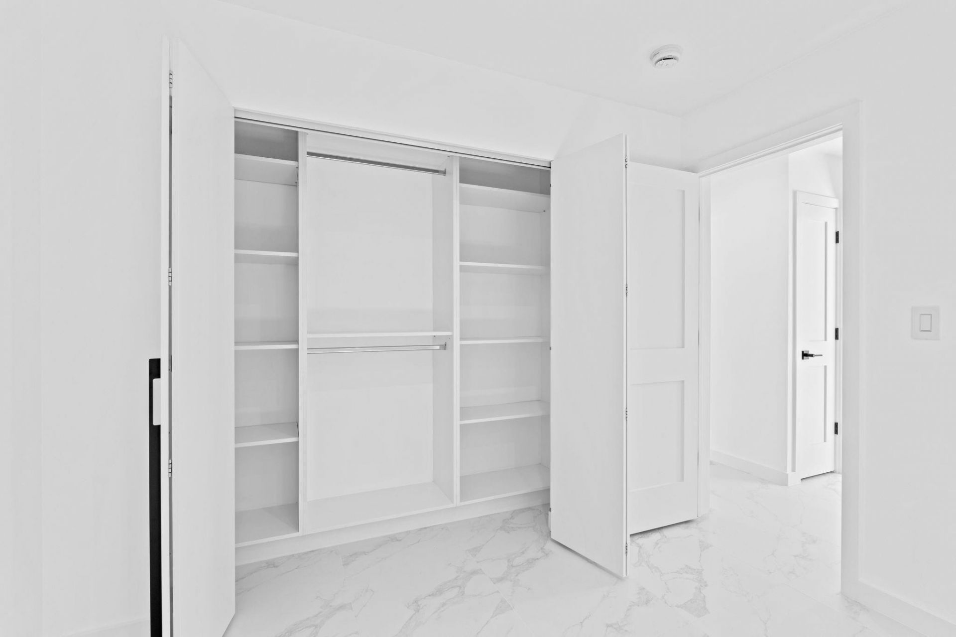 20500 Highland Lakes Boulevard, Miami, FL 33179 Photo