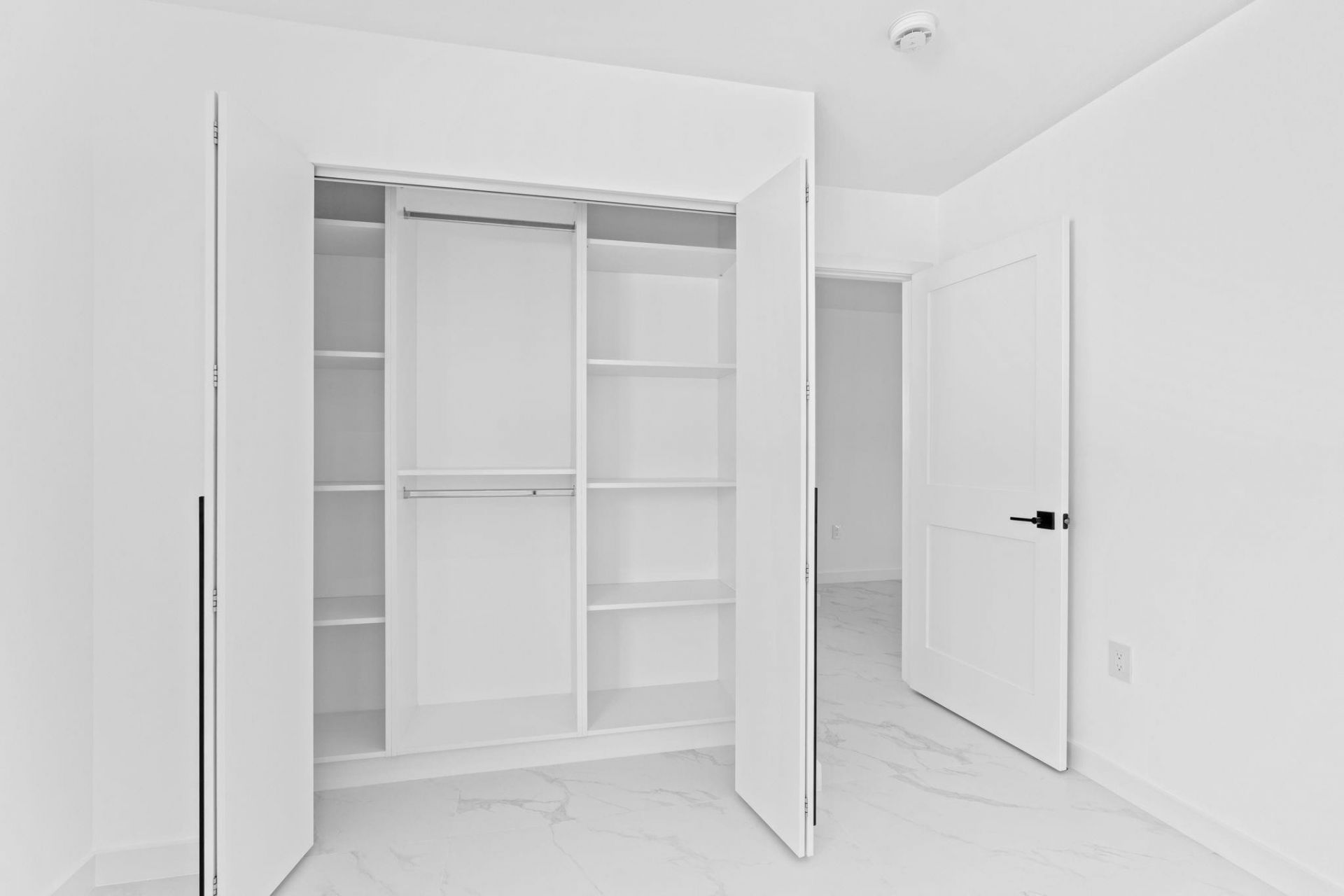 20500 Highland Lakes Boulevard, Miami, FL 33179 Photo