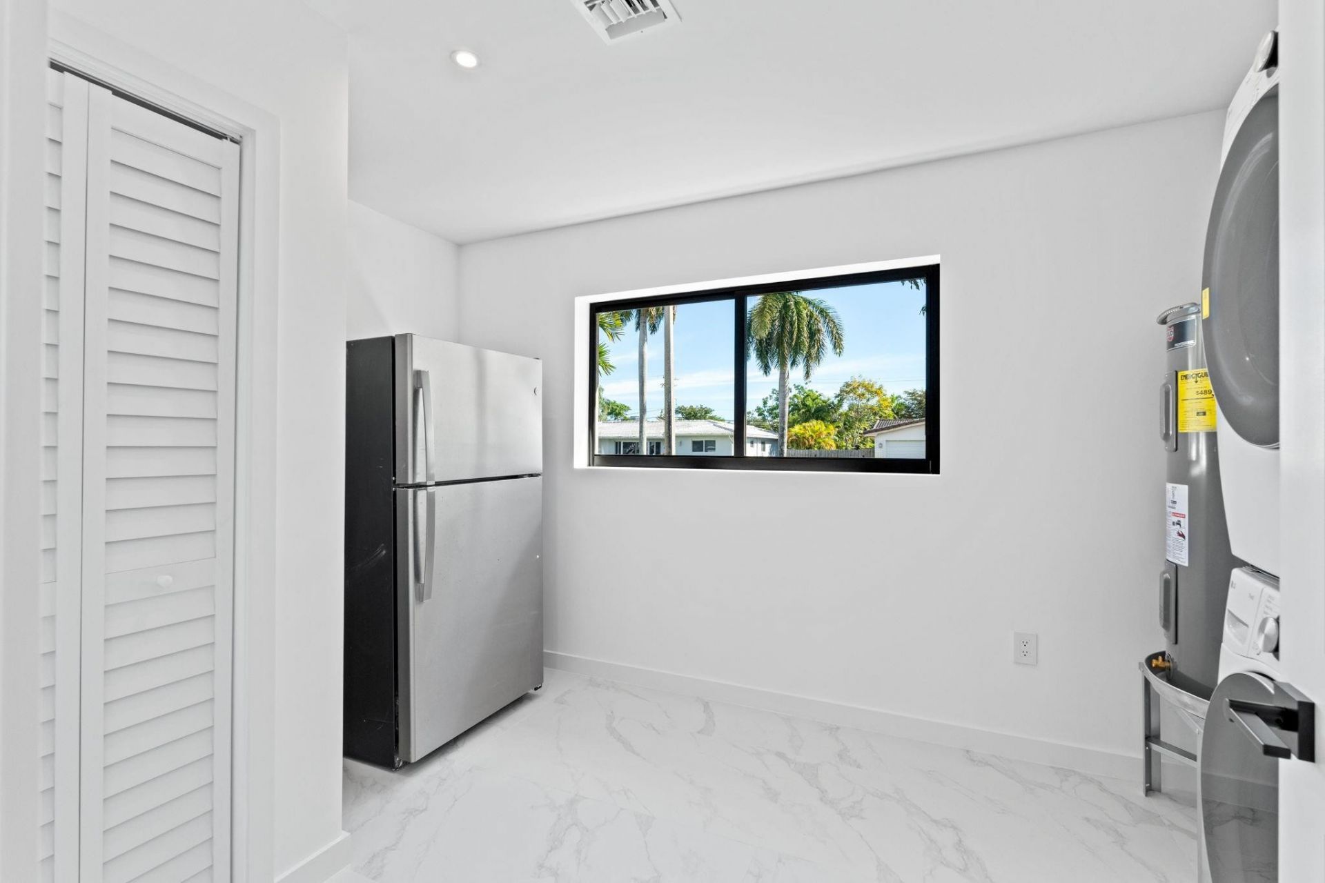 20500 Highland Lakes Boulevard, Miami, FL 33179 Photo