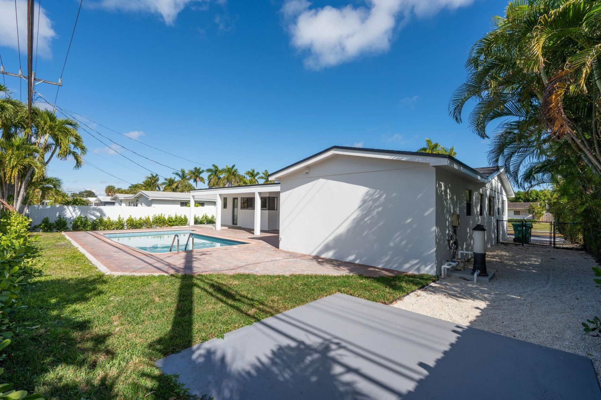 20500 Highland Lakes Boulevard, Miami, FL 33179 Photo