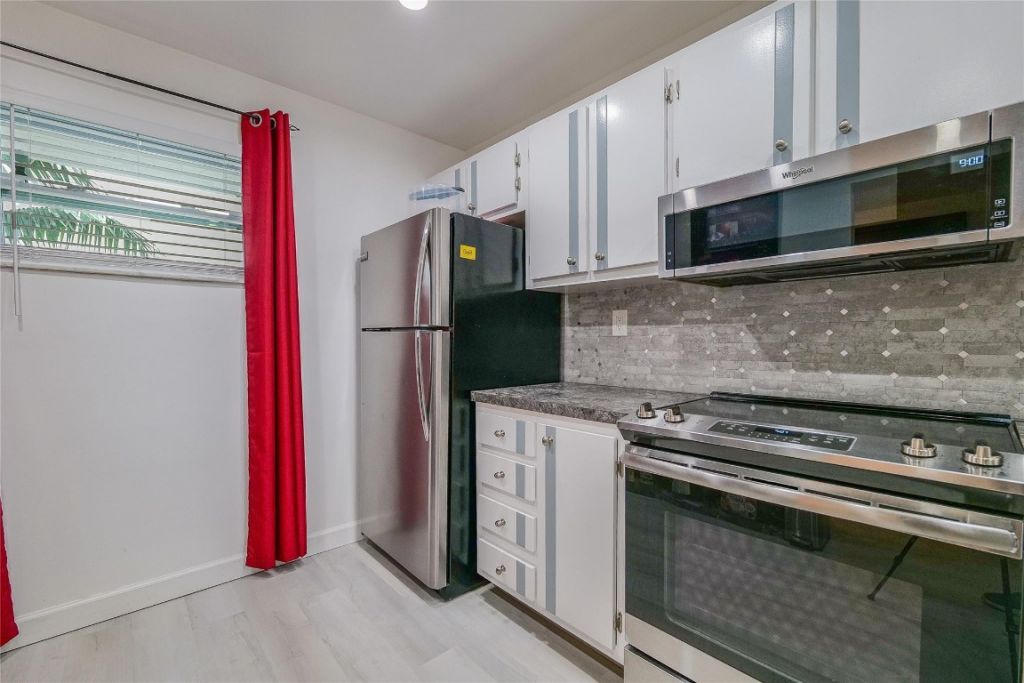 3930 Inverrary Boulevard, Unit 407-D, Lauderhill, FL 33319 Photo