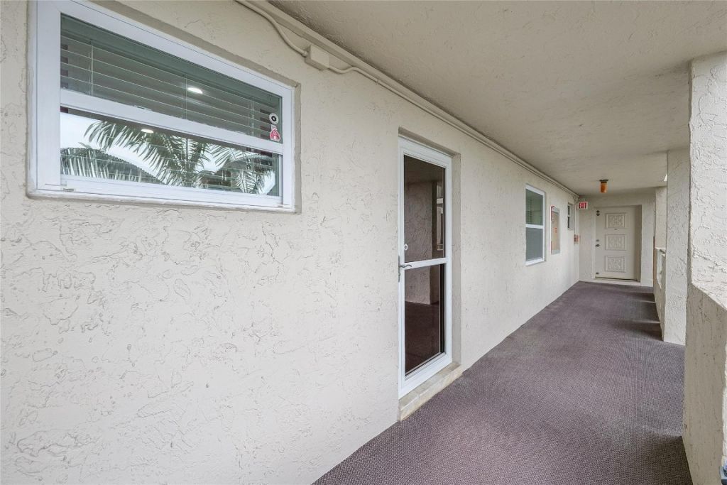 3930 Inverrary Boulevard, Unit 407-D, Lauderhill, FL 33319 Photo