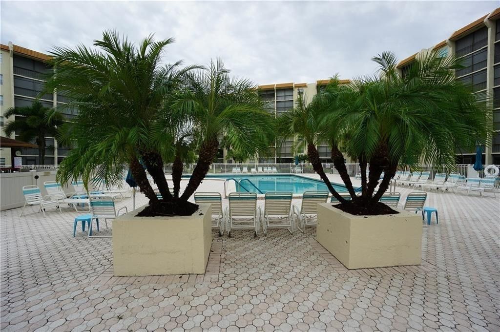 3930 Inverrary Boulevard, Unit 407-D, Lauderhill, FL 33319 Photo