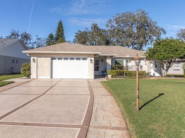 4945 BELLEMEDE BOULEVARD, NEW PORT RICHEY, FL 34655