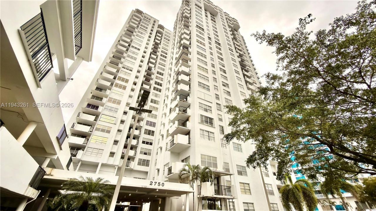 2750 NE 183rd St, Unit 906, Aventura, FL 33160 Photo