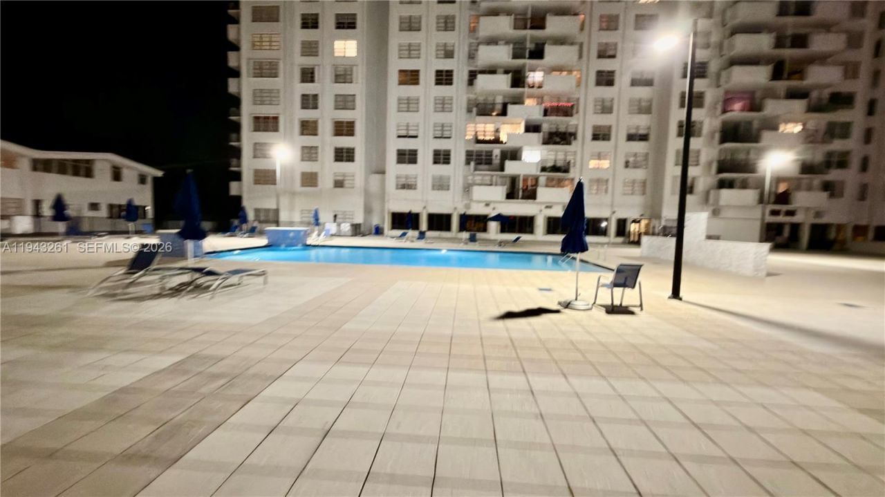 2750 NE 183rd St, Unit 906, Aventura, FL 33160 Photo