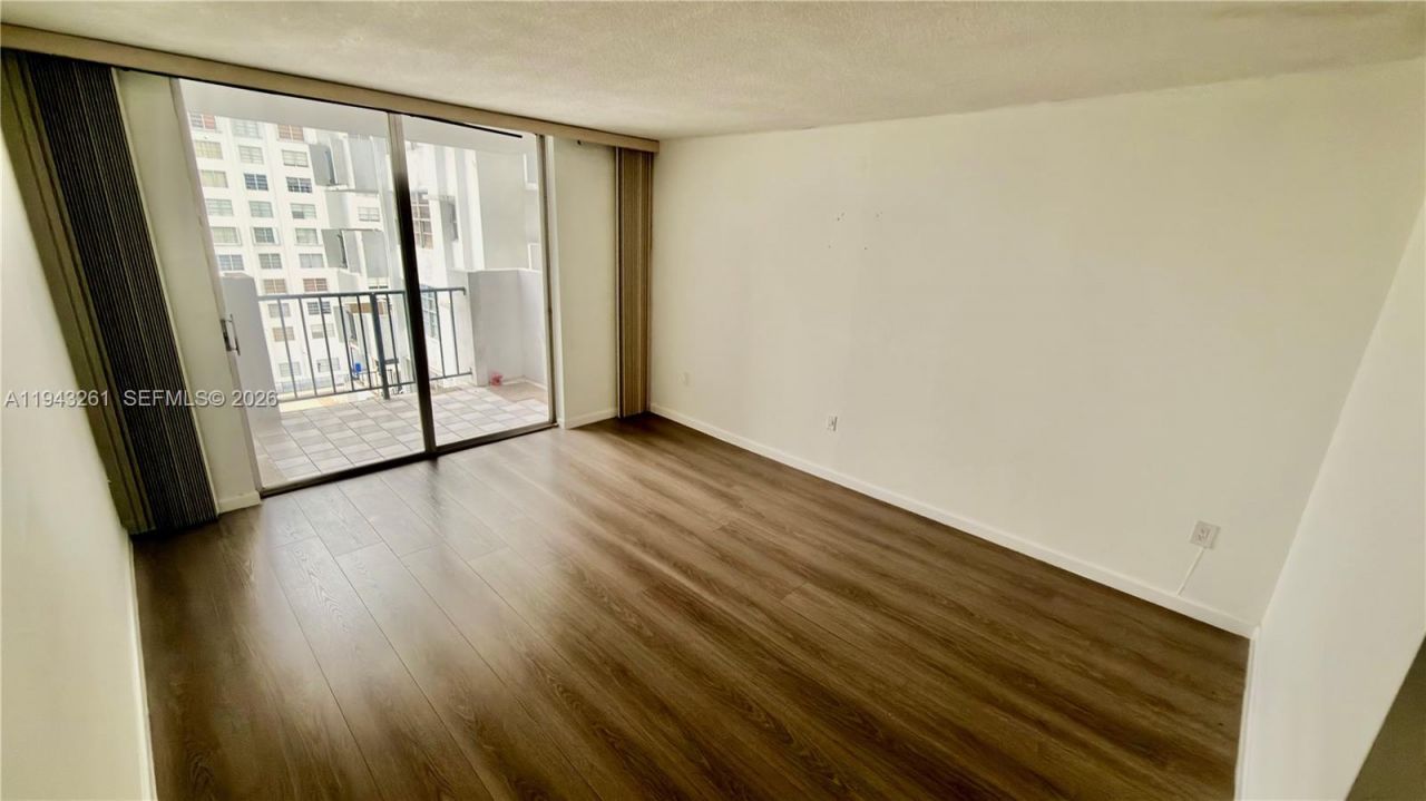 2750 NE 183rd St, Unit 906, Aventura, FL 33160 Photo