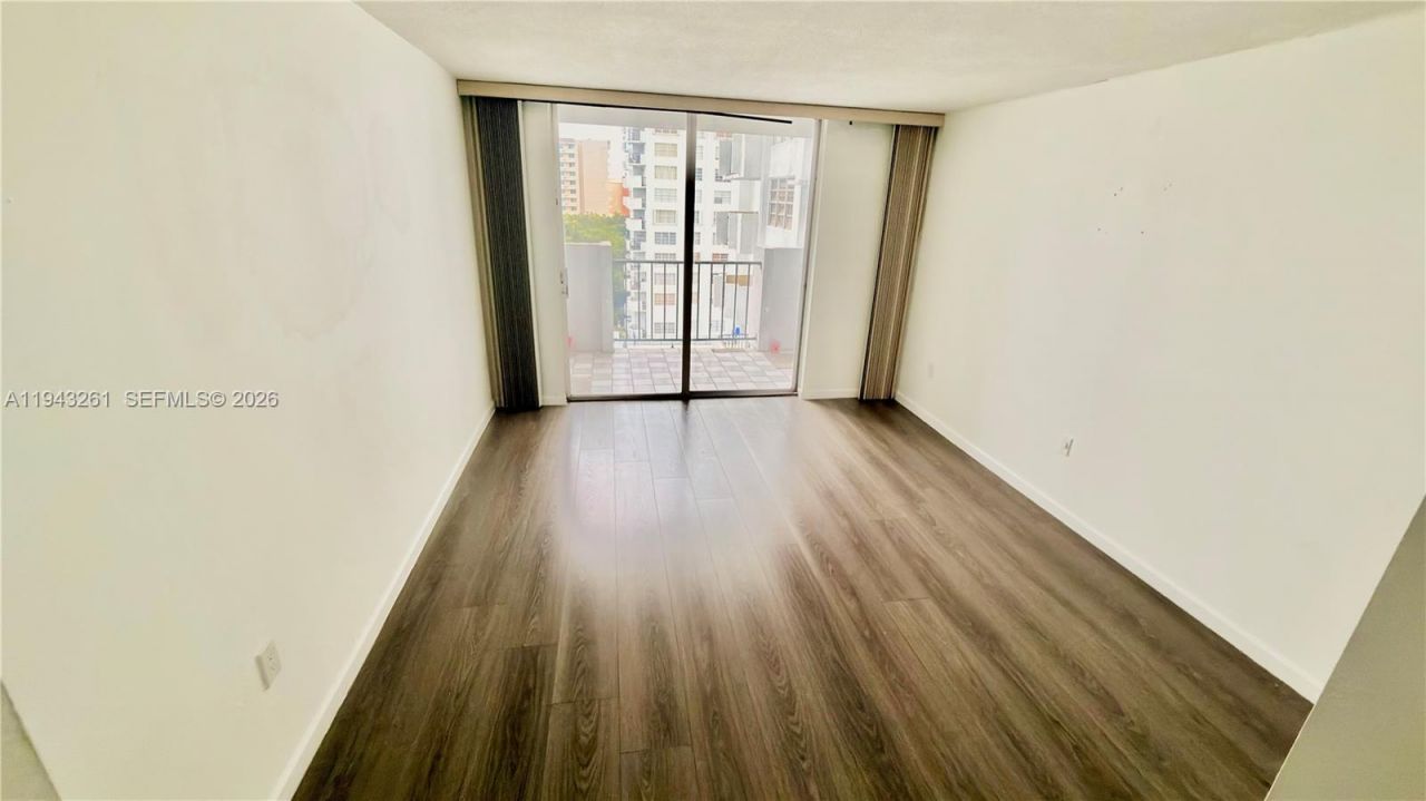 2750 NE 183rd St, Unit 906, Aventura, FL 33160 Photo