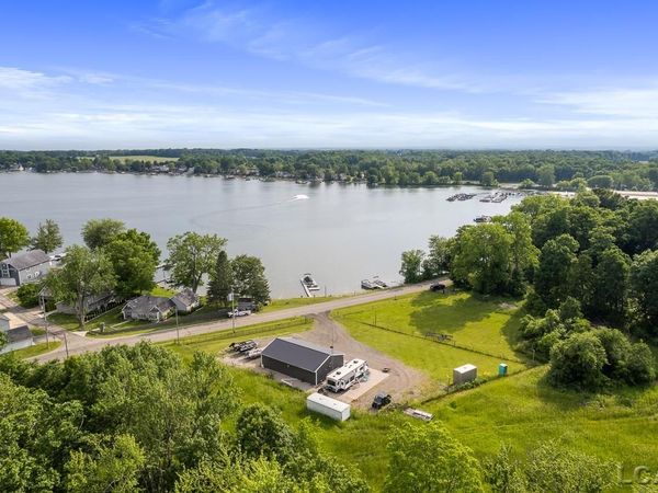 9265 Devils Lake , Manitou Beach, MI 49253