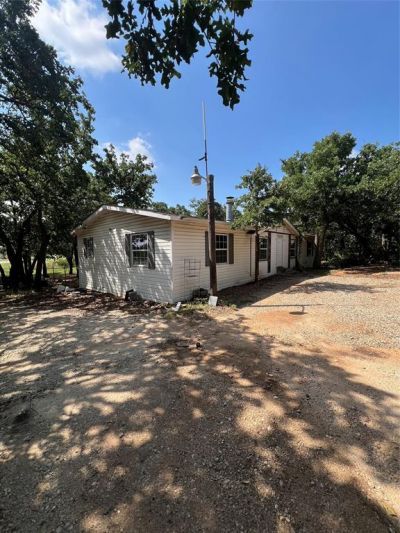 2109 Timber Top Trail, Joshua, TX 76058 Main Photo