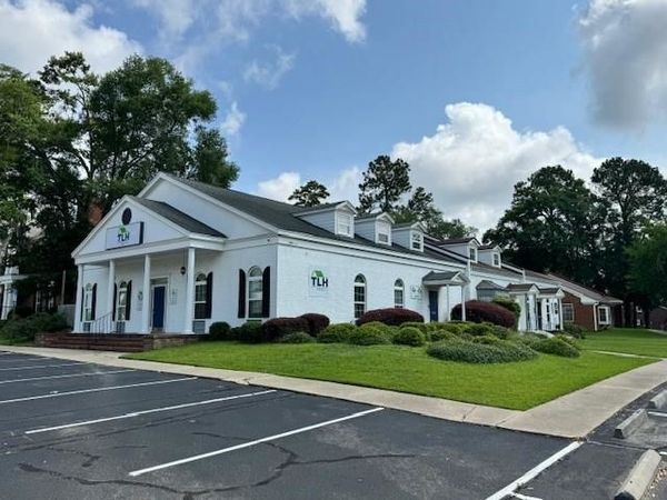 1909 NE Capital Circle, Unit 100 & 200, Tallahassee, FL 32308