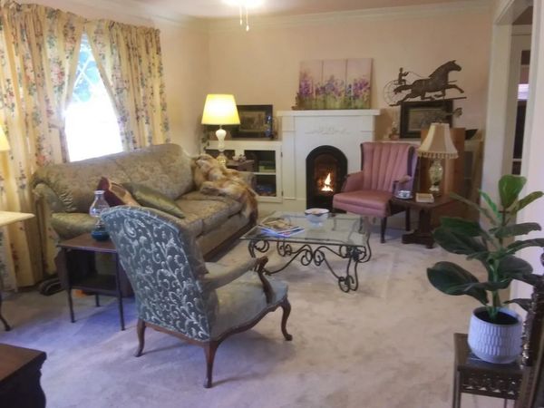 1003 Lawndale Dr, Murfreesboro, TN 37129