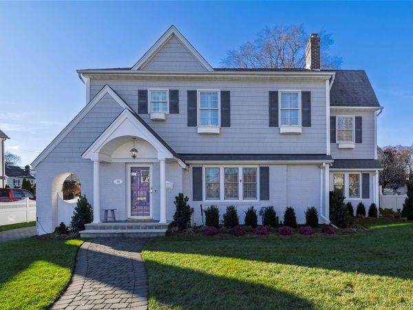 166 Princeton Road , Rockville Centre, NY 11570