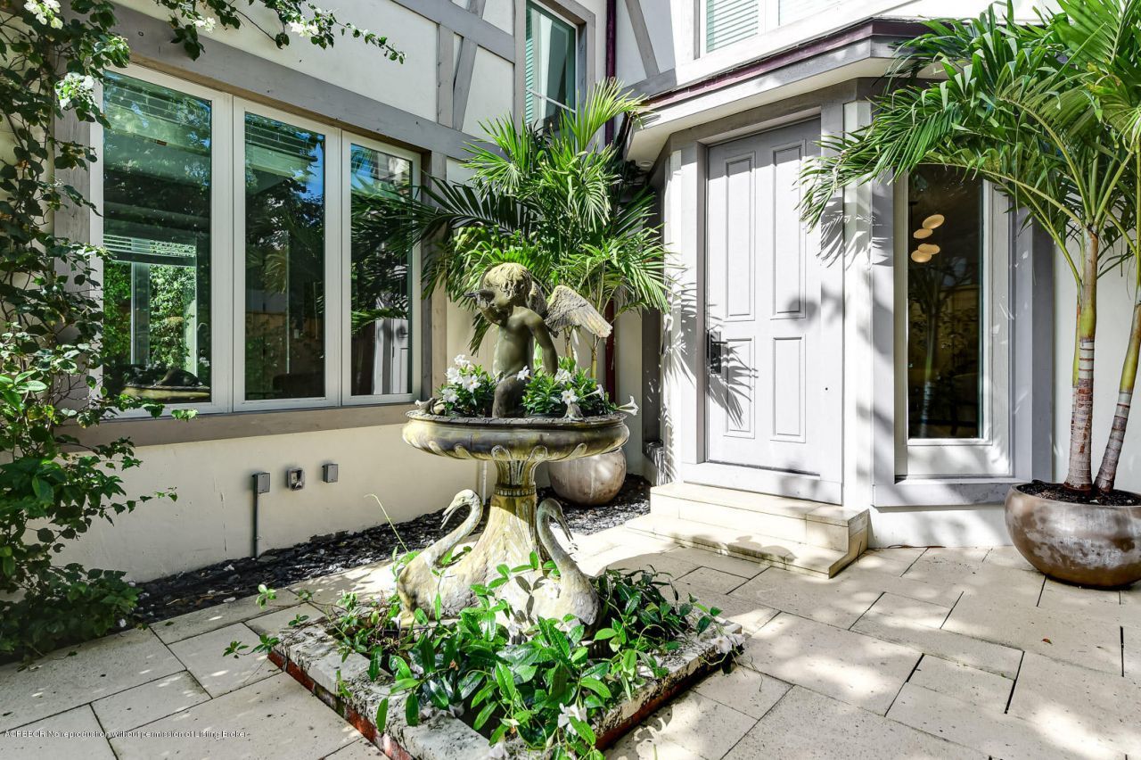 443 Seaview Avenue, Palm Beach, FL 33480 Photo