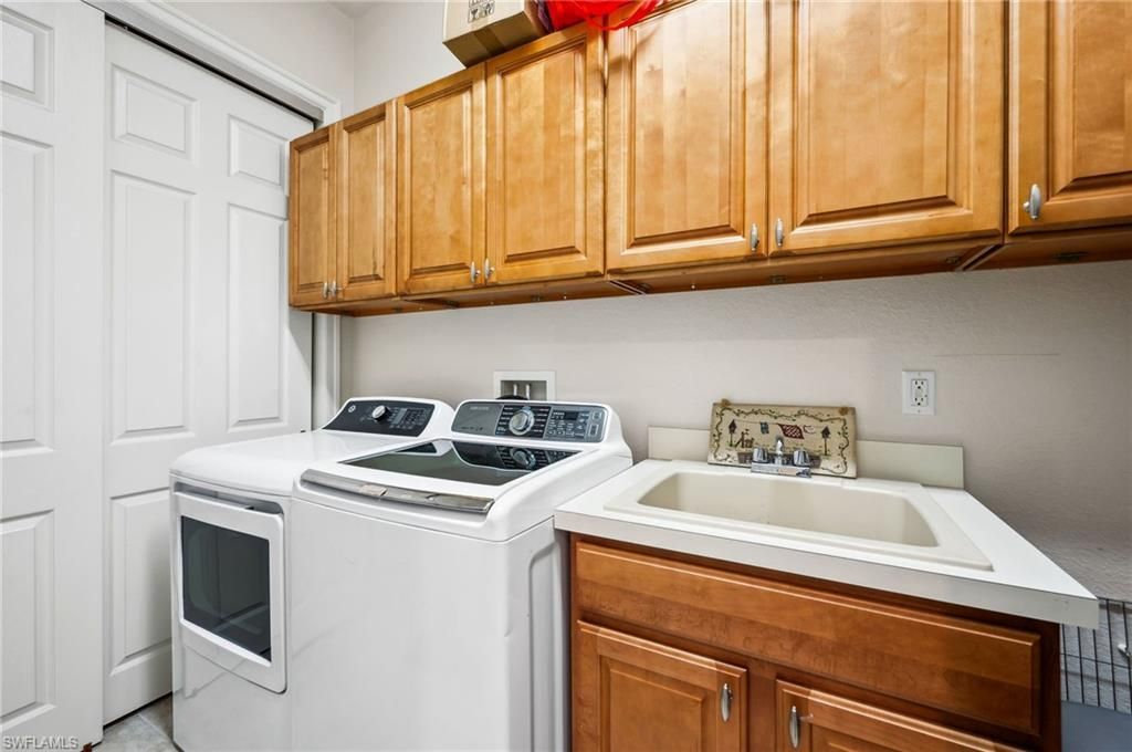 7859 Hawthorne Ter, Unit 1504, Naples, FL 34113 Photo