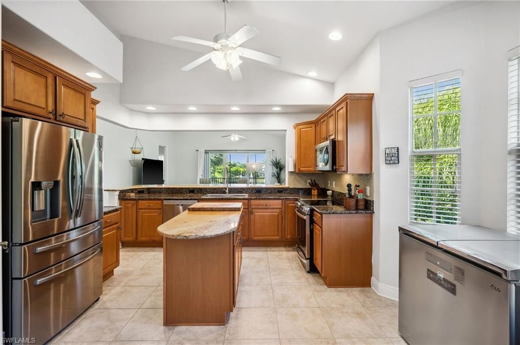 7859 Hawthorne Ter, Unit 1504, Naples, FL 34113 Photo
