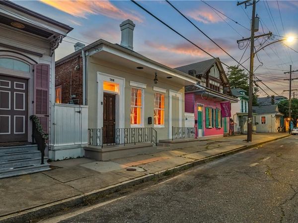 708 MANDEVILLE Street, New Orleans, LA 70117