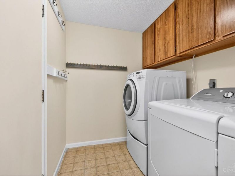 7676 Devonwood Drive, West Chester, OH 45069 Photo 18