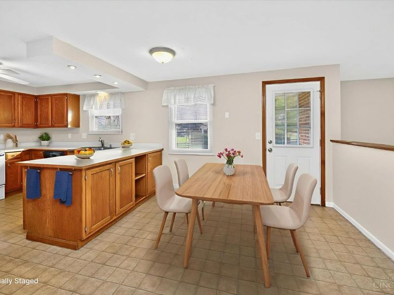 7676 Devonwood Drive, West Chester, OH 45069 Photo 22