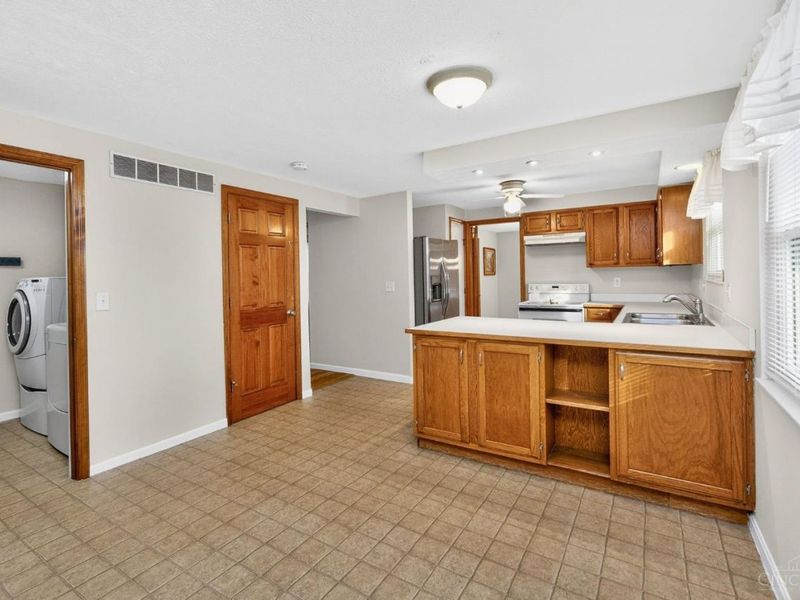 7676 Devonwood Drive, West Chester, OH 45069 Photo 24